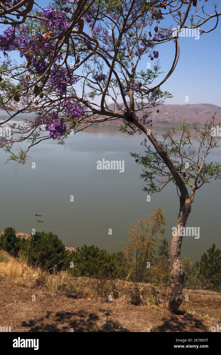 ©Arnaud De Grave / Le Pictorium/MAXPPP - Arnaud De Grave / Le Pictorium - 07/10/2016 - Madagaskar / Itasy - Paysage de l'Itasy. / 07/10/2016 - Madagaskar / Itasy - Landschaft aus der Region Itasy. Stockfoto