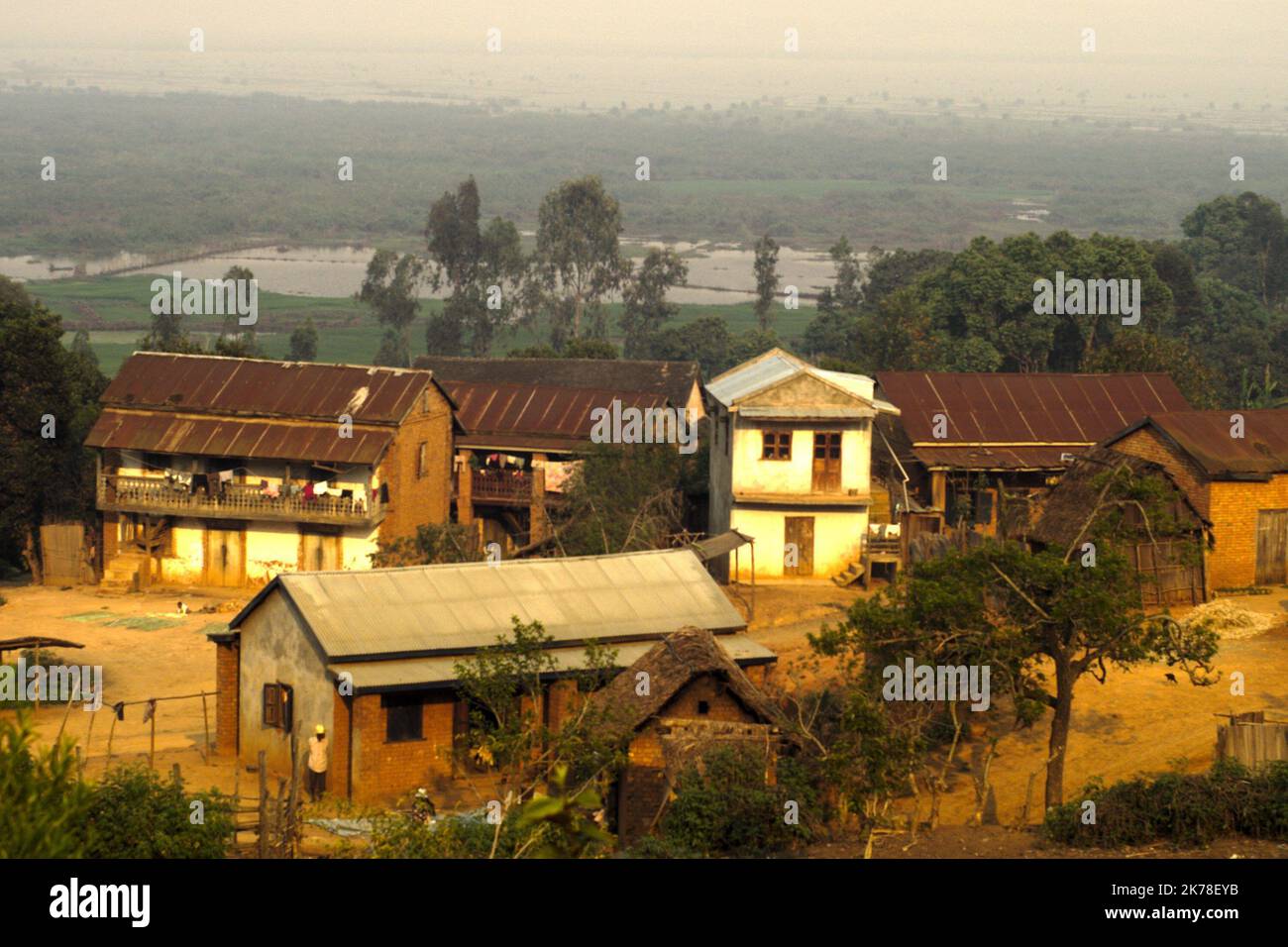 ©Arnaud De Grave / Le Pictorium/MAXPPP - Arnaud De Grave / Le Pictorium - 12/11/2015 - Madagaskar / Alaotra-Mangoro - Village du lac Alaotra. / 12/11/2015 - Madagaskar / Alaotra-Mangoro - Dorf am Alaotra-See. Stockfoto