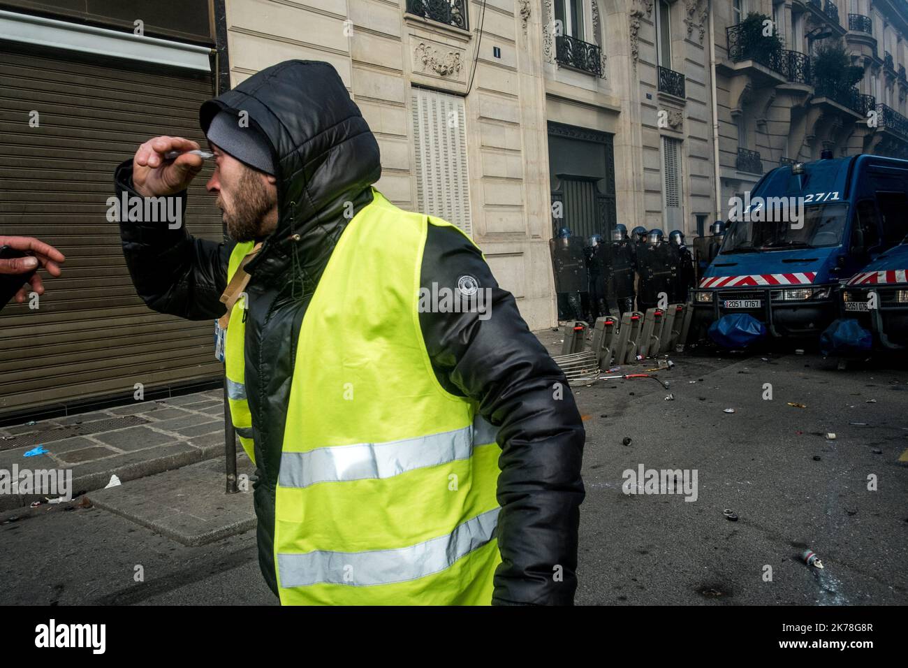 Gelbjacke protestiert in Paris Stockfoto