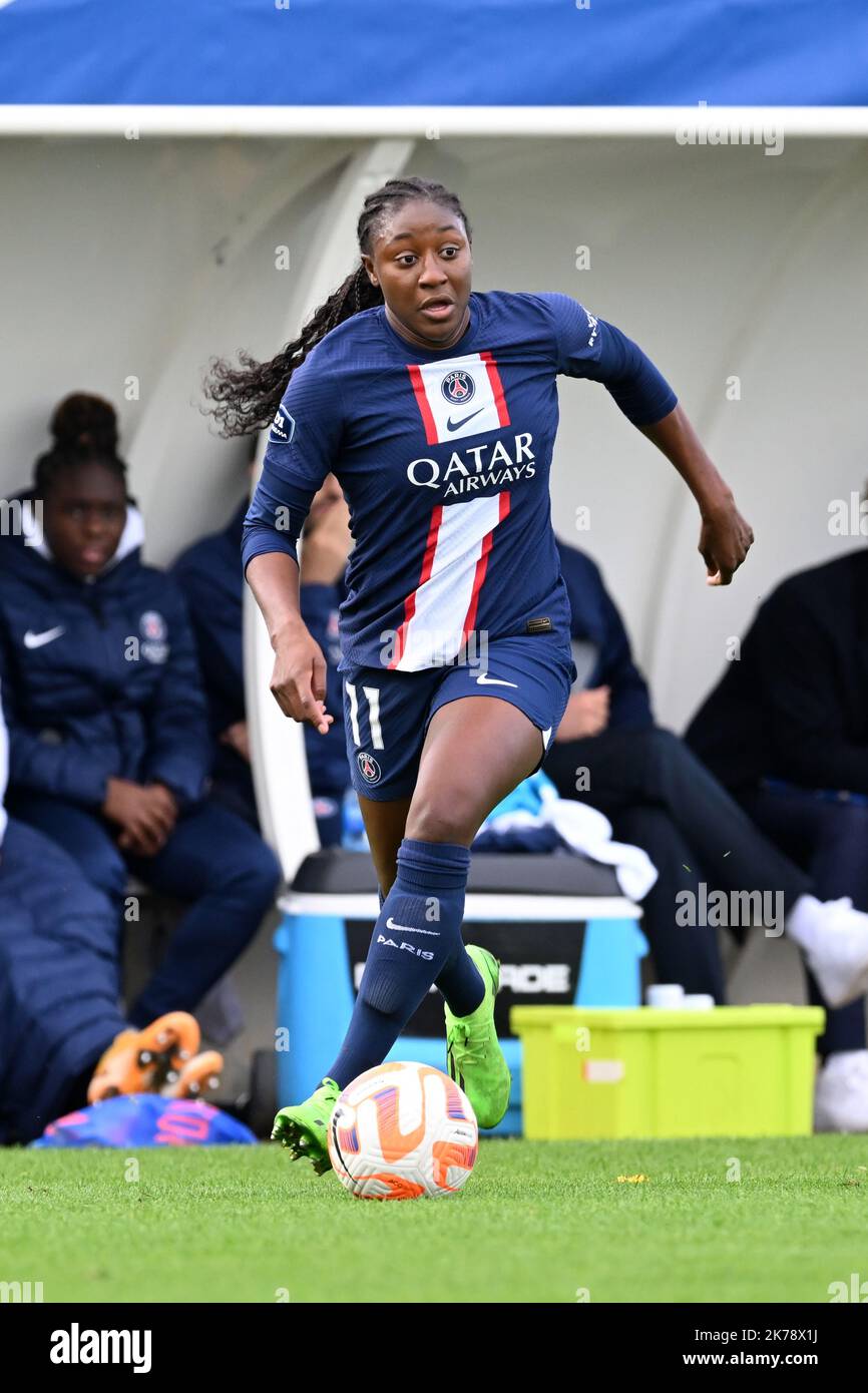 PARIS - Kadiatou Diani von Paris Saint Germain Frauen während des Spiels der französischen Division 1 zwischen Paris Saint-Germain und Dijon FCO am 15. Oktober 2022 im Stade Georges Lefevre in Paris, Frankreich. ANP | Dutch Height | Gerrit van Keulen Stockfoto