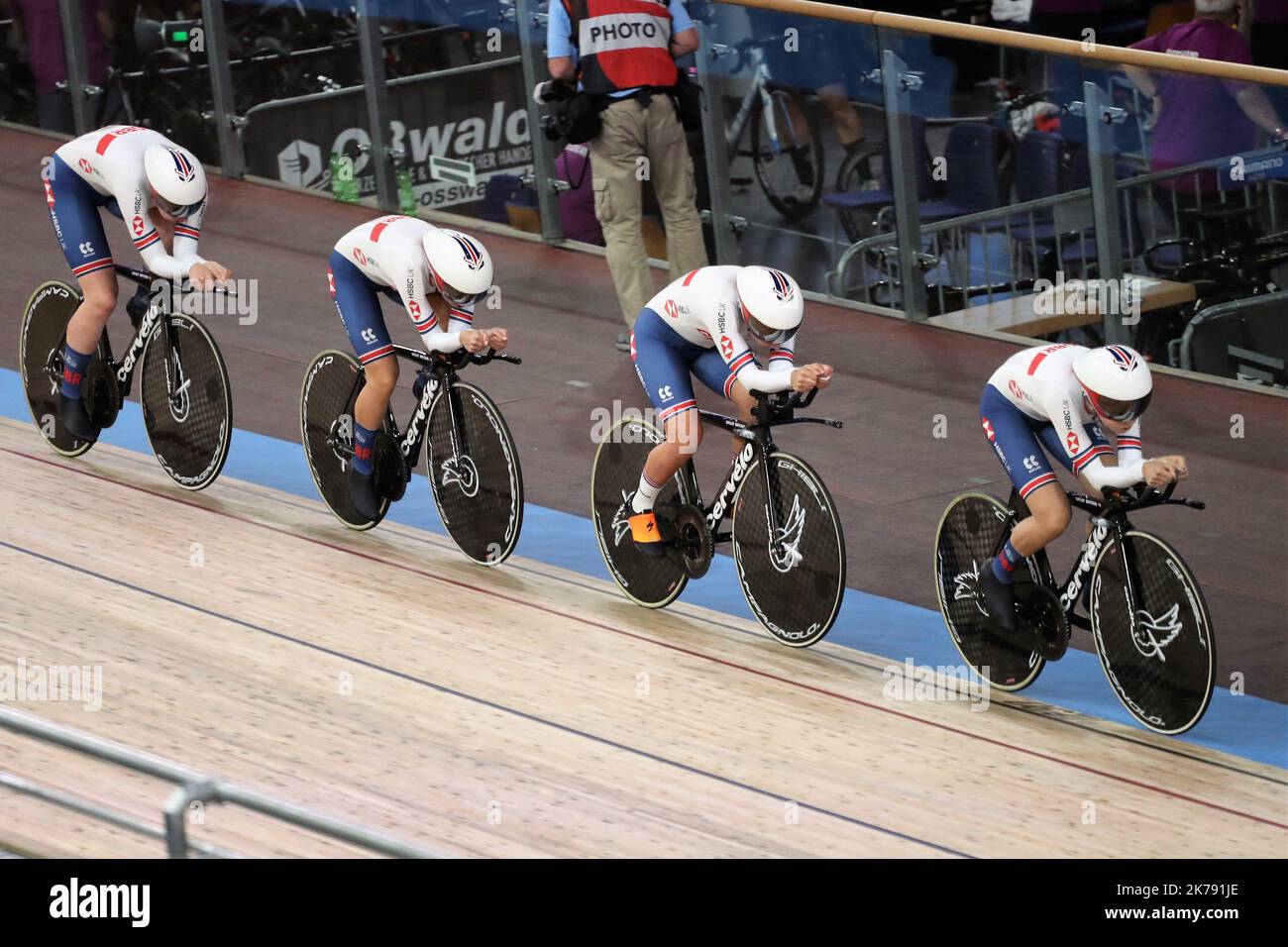 Eleanor Dickinson , Katie Archibald , Elinor Barker und Neah Evans Team Great Britain 2. Weltmeisterin während der UCI-Bahn-Weltmeisterschaften 2020, die Tissot am 27. Februar 2020 auf dem Velodrom in Berlin präsentierte Stockfoto