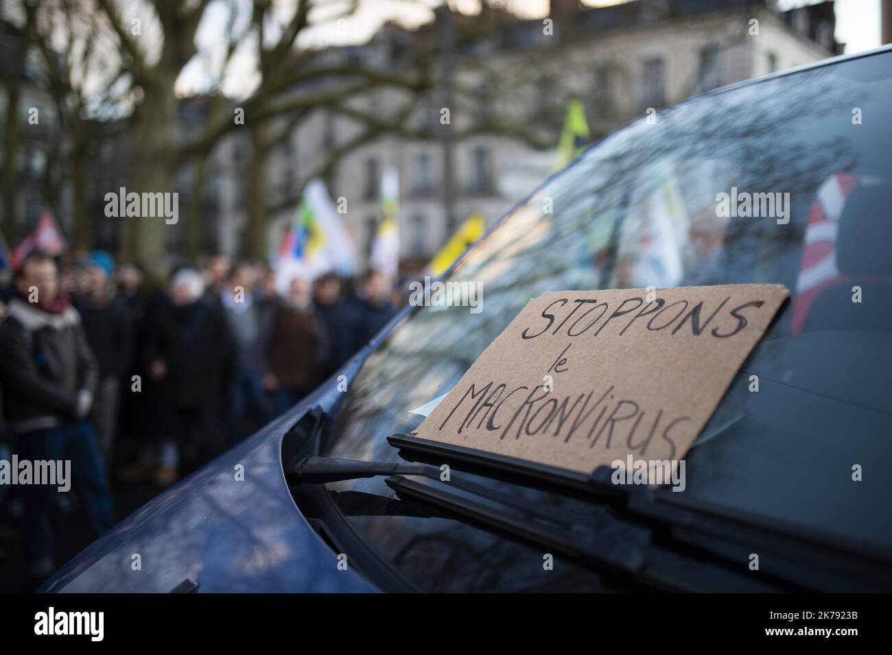 Demonstration gegen die Verwendung des Artikels 49 3 durch die Gouvernement, um den Ruhestand zu ändern. Frankreich, Den 02. März 2020. Stockfoto