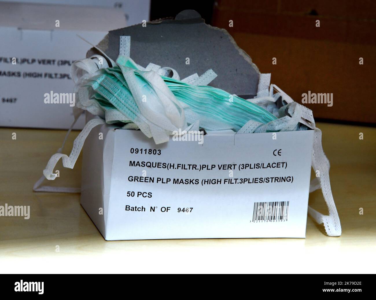 Lyon, Frankreich, april 15. 2020 Bürgermeister von Lyon, Gerard Collomb, mit persönlicher Schutzausrüstung Stockfoto