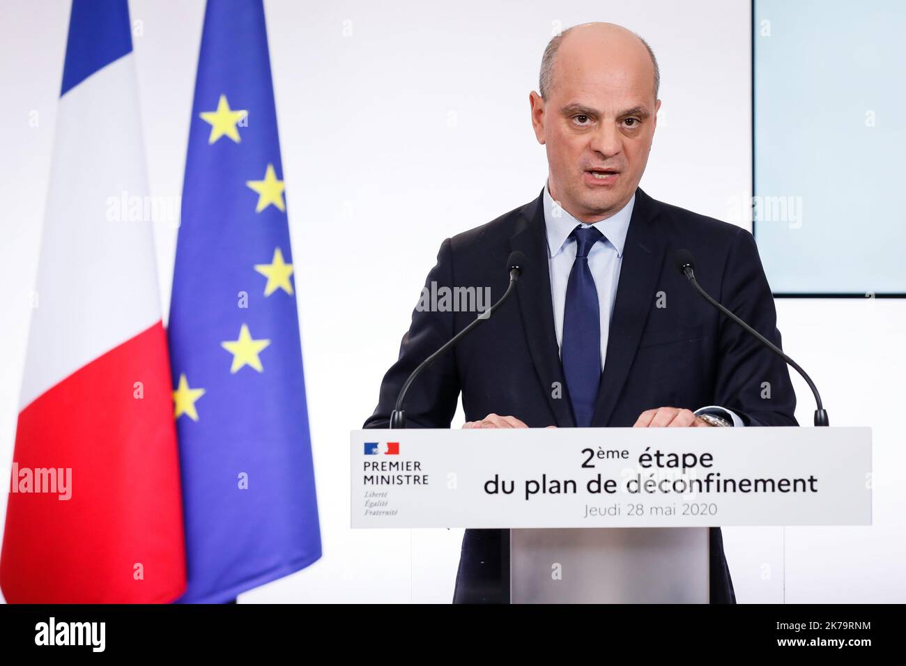 Bildungsminister Jean Michel Blanquer. Spricht während einer Fernsehansprache im Hotel Matignon in Paris, Frankreich, am 28. Mai 2020, um die zweite Phase der Lockerung der Sperrmaßnahmen vom 02. Juni anzukündigen, nachdem am 11. Mai die strikten Aufenthaltsbefehlen zur Eindämmung der Ausbreitung der Coronavirus-Pandemie (COVID-19) aufgehoben wurden. Stockfoto