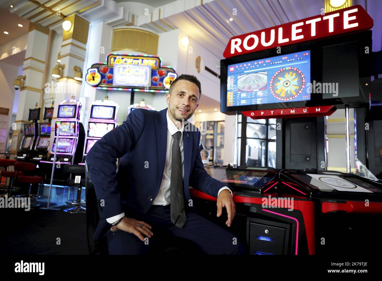 Definement Schritt 2: Wiedereröffnung des Menton Casinos. Frankreich Stockfoto