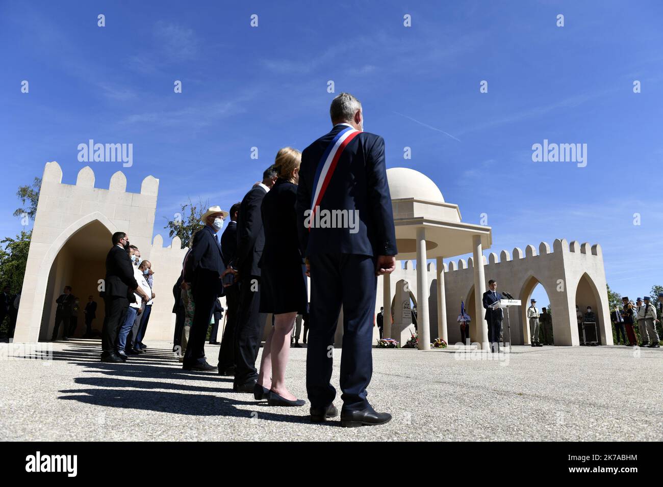 ©PHOTOPQR/L'EST REPUBLICAIN/ALEXANDRE MARCHI ; VERDUN ; 29/07/2020 ; POLITIQUE - HOMMAGE AUX COMBATTANS MUSULMANS - CULTE MUSULMAN - FRANCAIS MORTS POUR LA FRANCE - PREMIERE GUERRE MONDIALE - GRANDE GUERRE - 14 - 18 - 1914 - 1918 - MINISTRE. Fleury-devant-Douaumont (Maas) 29 juillet 2020. Discours de Gérald DARMANIN, Ministre de l’Intérieur et des Cultes, à Douaumont pour rendre Hommage aux Combattants Musulmans morts pour la France Lors de la Première guerre mondiale. FOTO Alexandre MARCHI. - Verdun, Frankreich, juli 29. 2020 - französische Hommage an die während des Ersten Weltkriegs getöteten muslime Stockfoto