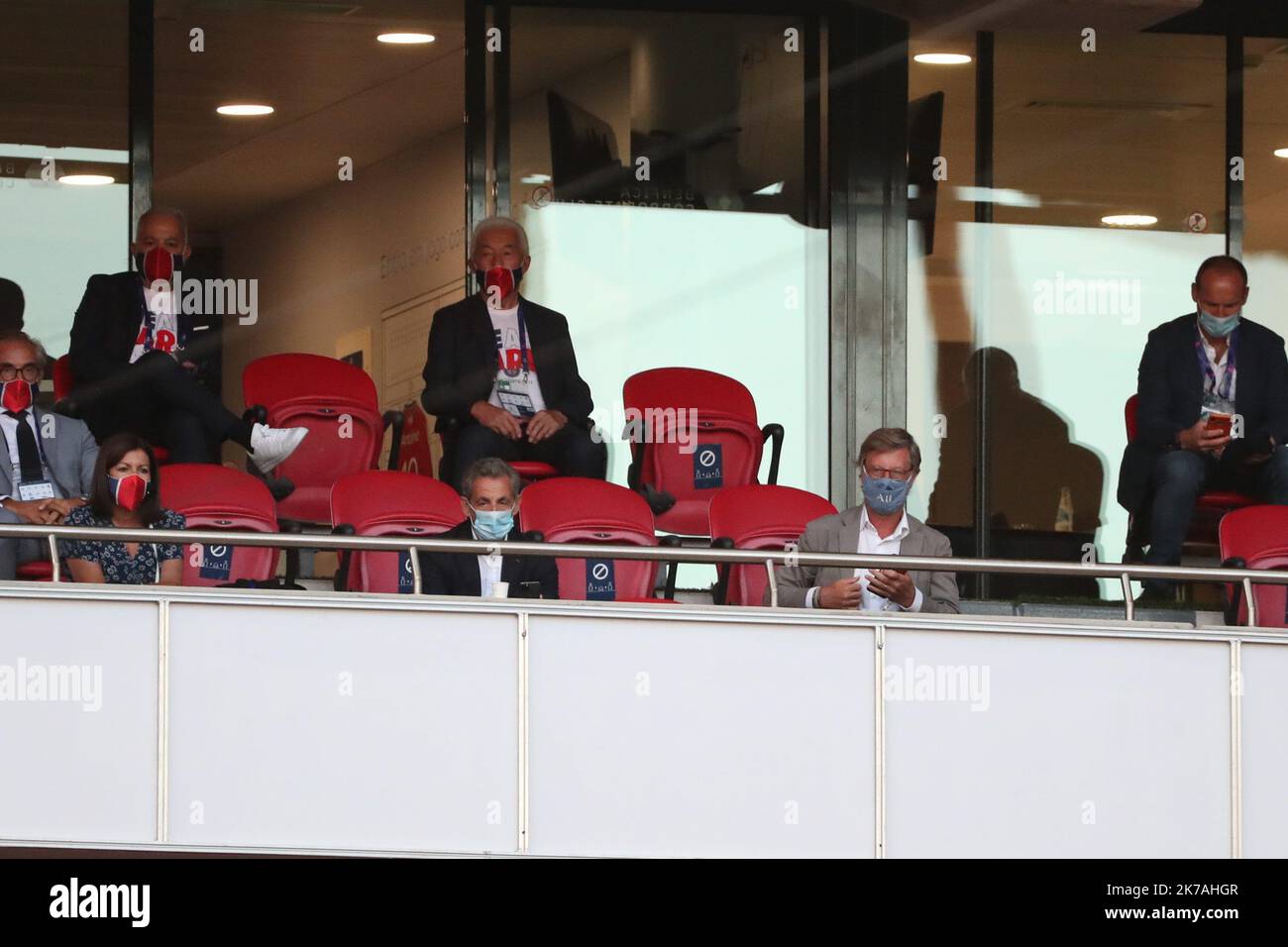 ©PHOTOPQR/LE PARISIEN/ARNAUD JOURNOIS ; LISBONNE ; ; FOOTBALL FINALE DE LA LIGUE DES CHAMPIONS . LISBONNE ESTADIO DA LUZ . 23/08/2020 . PARIS SG - BAYERN MÜNCHEN Jean Djorkaeff / Anne Hidalgo / Nicolas Sarkozy / Sébastien Bazin Lissabon: 08/23/2020; EM-Finale. PSG Bayern München Stockfoto