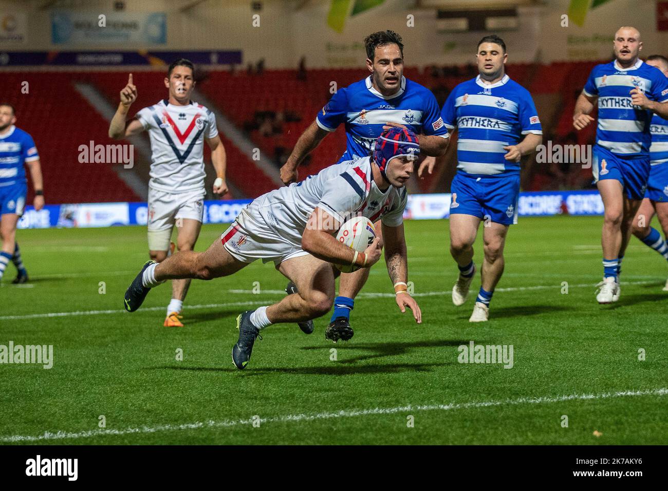 Doncaster, Großbritannien. 17. Oktober 2022. *** Versuchen Sie Frankreich beim Rugby League World Cup 2022 Spiel zwischen Frankreich RL und Griechenland RL am 17. Oktober 2022 im Eco-Power Stadium, Doncaster, England. Foto von Simon Hall. Nur zur redaktionellen Verwendung, Lizenz für kommerzielle Nutzung erforderlich. Keine Verwendung bei Wetten, Spielen oder Veröffentlichungen einzelner Clubs/Vereine/Spieler. Kredit: UK Sports Pics Ltd/Alamy Live Nachrichten Stockfoto