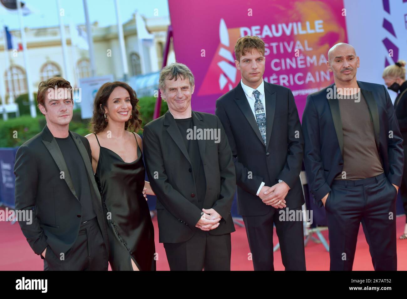 ©FRANCK CASTEL/MAXPPP - 46. Deauville American Film Festival. Yoann Zimmer, Fardi Larbi, Felix Kysyl, Amelle Chahbi, Lucas Belvaux Stockfoto