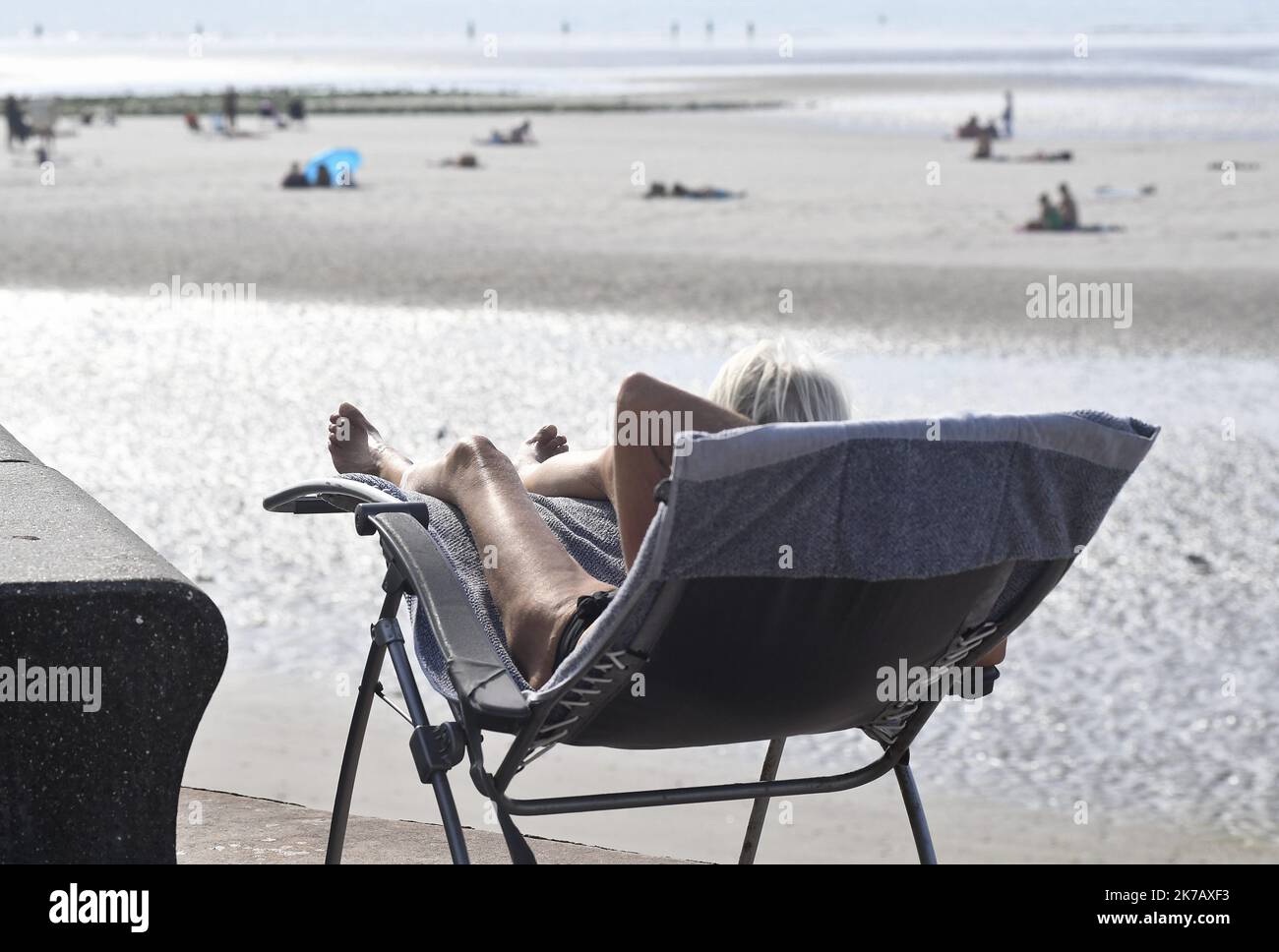 ©PHOTOPQR/VOIX DU Nord/Sebastien JARRY ; 15/09/2020 ; Wimereux. le 15/09/2020 . Große Chaleur sur la digue. Photo : Sébastien JARRY : LA VOIX DU Nord - Wimereux, Frankreich, September 15. 2020 - Mitte september und sehr schönes Wetter in Frankreich Stockfoto