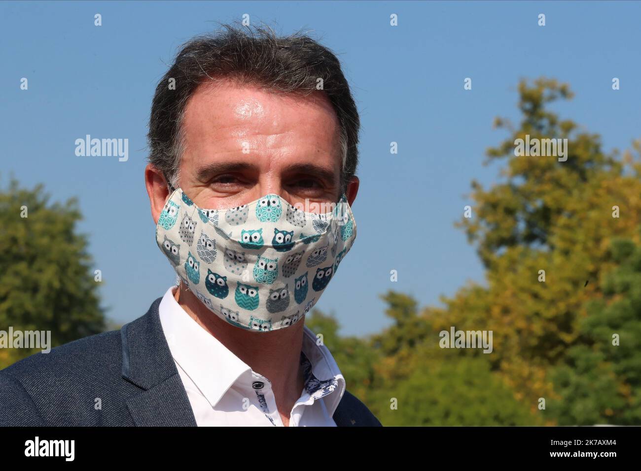 ©Pierre Teyssot/MAXPPP ; TOUR DE FRANCE 2020- UCI Cycling World Tour under Virus Outbreak. Etappe 17. von Grenoble nach Meribel am 16.. September 2020, Grenoble, Frankreich. Eric Piolle, Bürgermeister von Grenoble. © Pierre Teyssot/Maxppp Stockfoto
