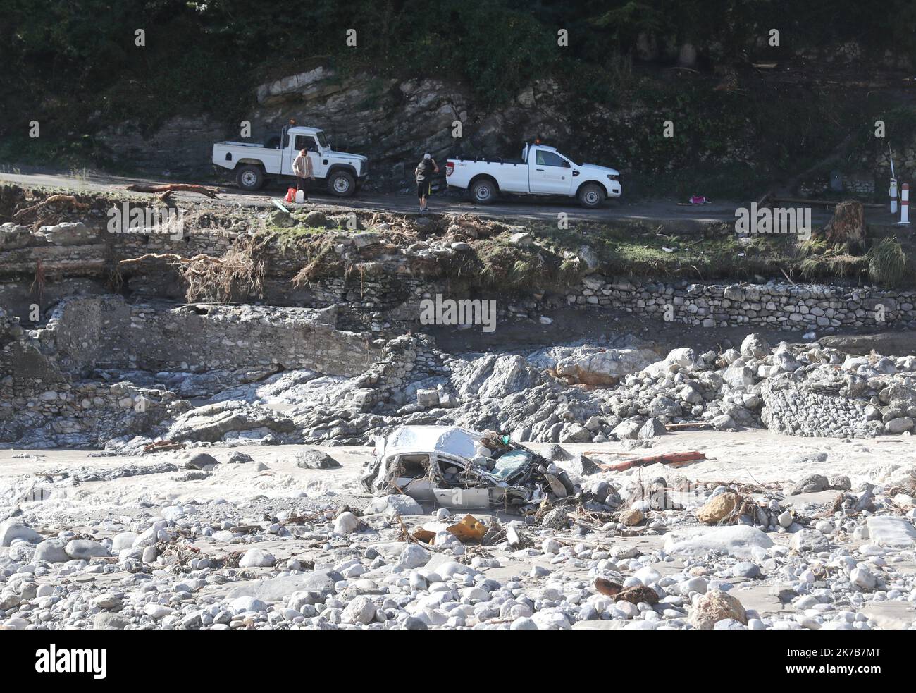 ©PHOTOPQR/NICE MATIN/Jean François Ottonello ; Vallée de la Roya ; 05/10/2020 ; OTTONELLO JEAN-FRANCOIS - lundi 5 octobre 2020, vallée de la Roya - ici, Breil-sur-Roya - Suite de la Tempête Alex qui a frappé les Alpes-Maritimes le vendredi 5 octobre - October 5, 2020. Nach dem Sturm VON ALEX in den Alpes Maritimes, Frankreich Stockfoto