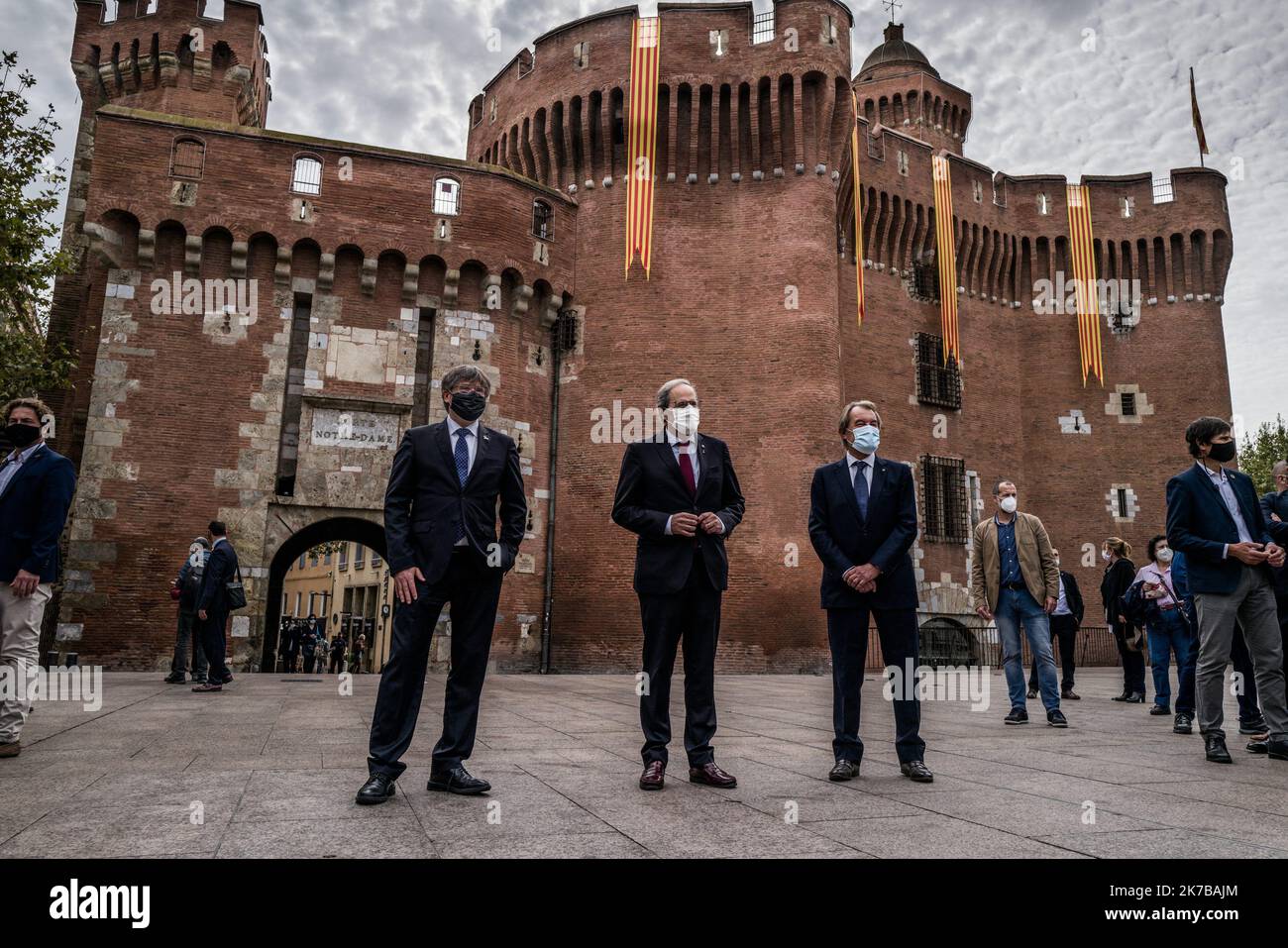 ©PHOTOPQR/L'INDEPENDANT/Nicolas Parent ; Perpignan ; 09/10/2020 ; Conférence de Presse des trois anciens présidents d ela généralitat de Catalunya, Quim Torra, Carles Puigdemont, et Artur Mas, réunis à Perpignan. Der katalanische Separatistenpräsident Quim Torra, das Europaabgeordnete und der ehemalige katalanische Präsident Carles Puigdemont und der ehemalige katalanische Regionalpräsident Artur Mas, die letzten drei Präsidenten der katalanischen Region, halten am 9. Oktober 2020 eine Pressekonferenz in Perpignan, Südwest-Frankreich. Stockfoto