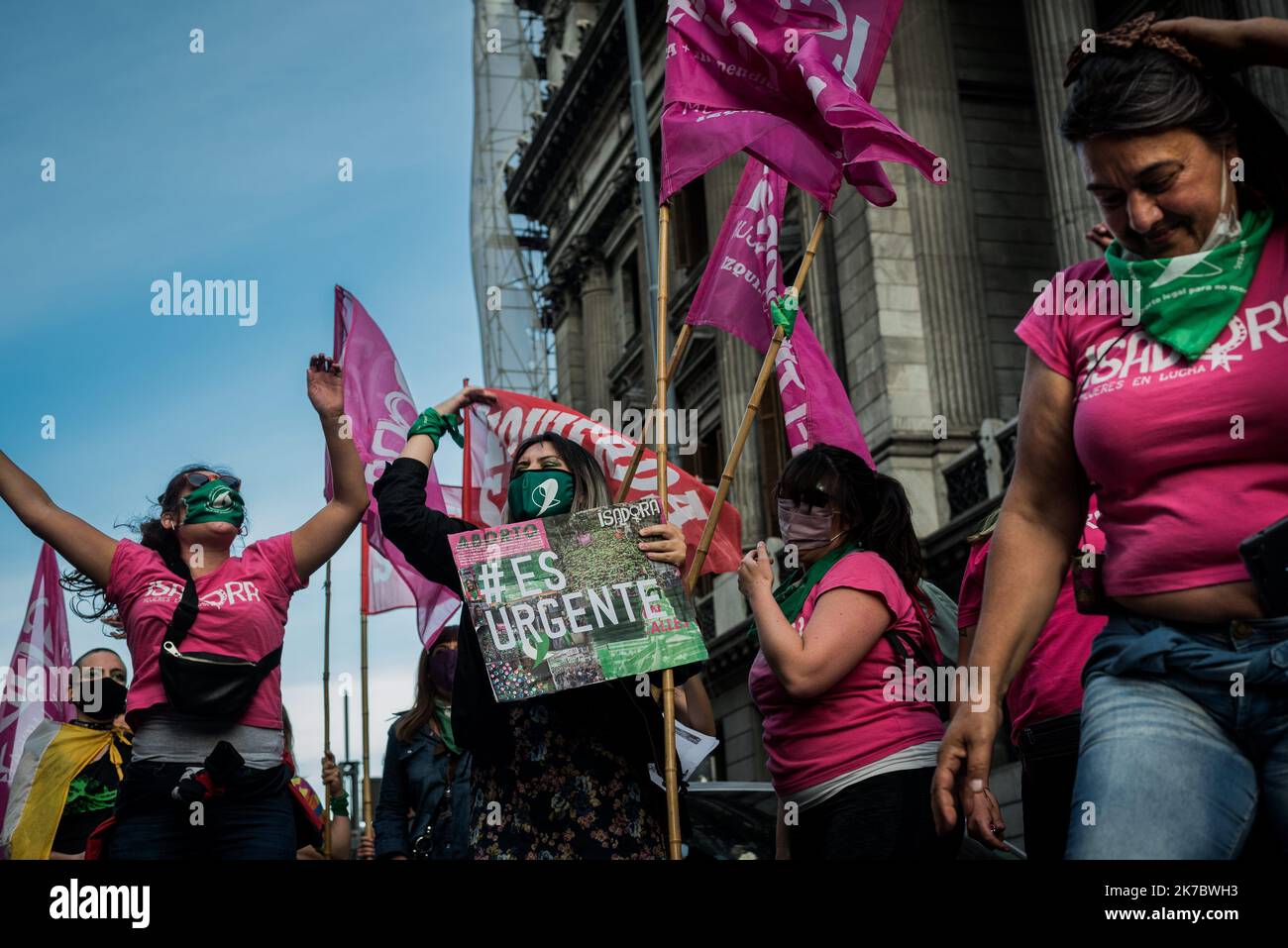 ©Alejo Manuel Avila / Le Pictoriu/MAXPPP - Alejo Manuel Avila / Le Pictorium - 04/11/2020 - Argentinien / Buenos Aires - -La maree verte- est revenue dans les rues de Buenos Aires pour exiger l'adoption du projet de Legalisation de l'avortement / 04/11/2020 - Argentinien / Buenos Aires - die grüne Flut ist wieder auf die Straßen von Buenos Aires zurückgekehrt Die Annahme des Projekts zur Legalisierung der Abtreibung zu fordern Stockfoto