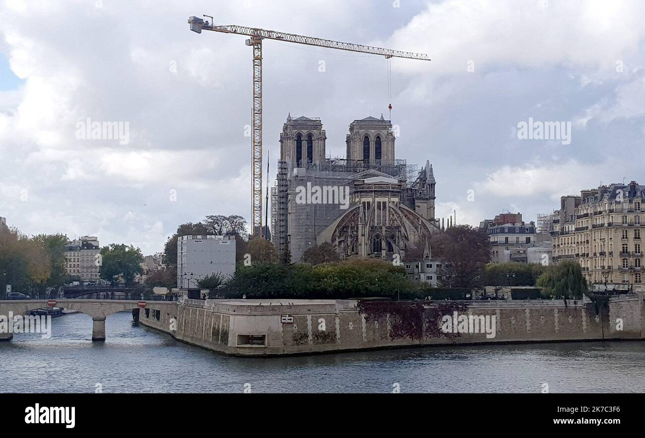 ©PHOTOPQR/L'ALSACE/Darek SZUSTER ; Paris ; 26/10/2020 ; Le chantier de Restauration du de la cathédrale de Notre-Dame de Paris Paris, France. Rekonstruktion der Kathedrale Notre Dame de Paris nach einem Großbrand im april 2019 Stockfoto