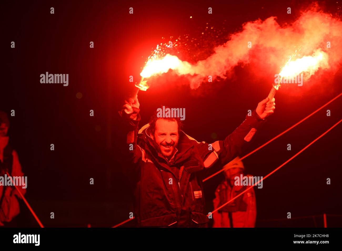 ©PHOTOPQR/LE TELEGRAM/Nicolas Creach ; ; 27/01/2021 ; FOTO Nicolas Creach / LE TELEGRAMM. ( 85 ) Les Sable de'Olonne LE 27012021 Vendée Globe 2020 Louis BURTON ( BUREAU VALLEE 2 ) - Ankunft der neunten Ausgabe der Vendée Globe. Stockfoto