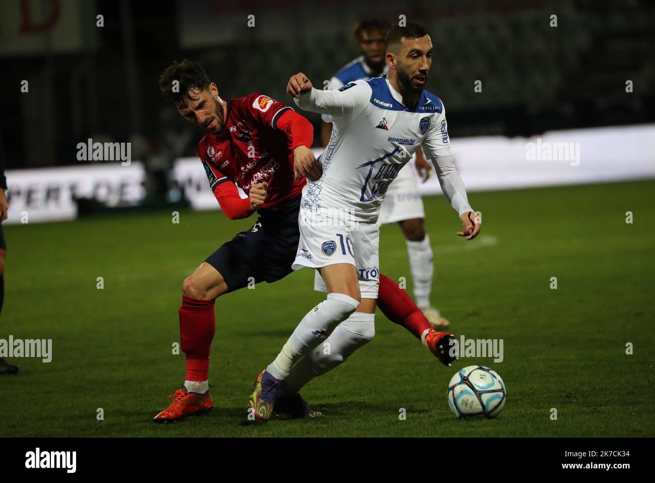 © Thierry LARRET/MAXPPP. Football Ligue 2 BKT. Clermont Foot 63 im Vergleich zu ESTAC Troyes. Stade Gabriel Montpied, Clermont-Ferrand (63) le 2 fevrier 2021. Stockfoto