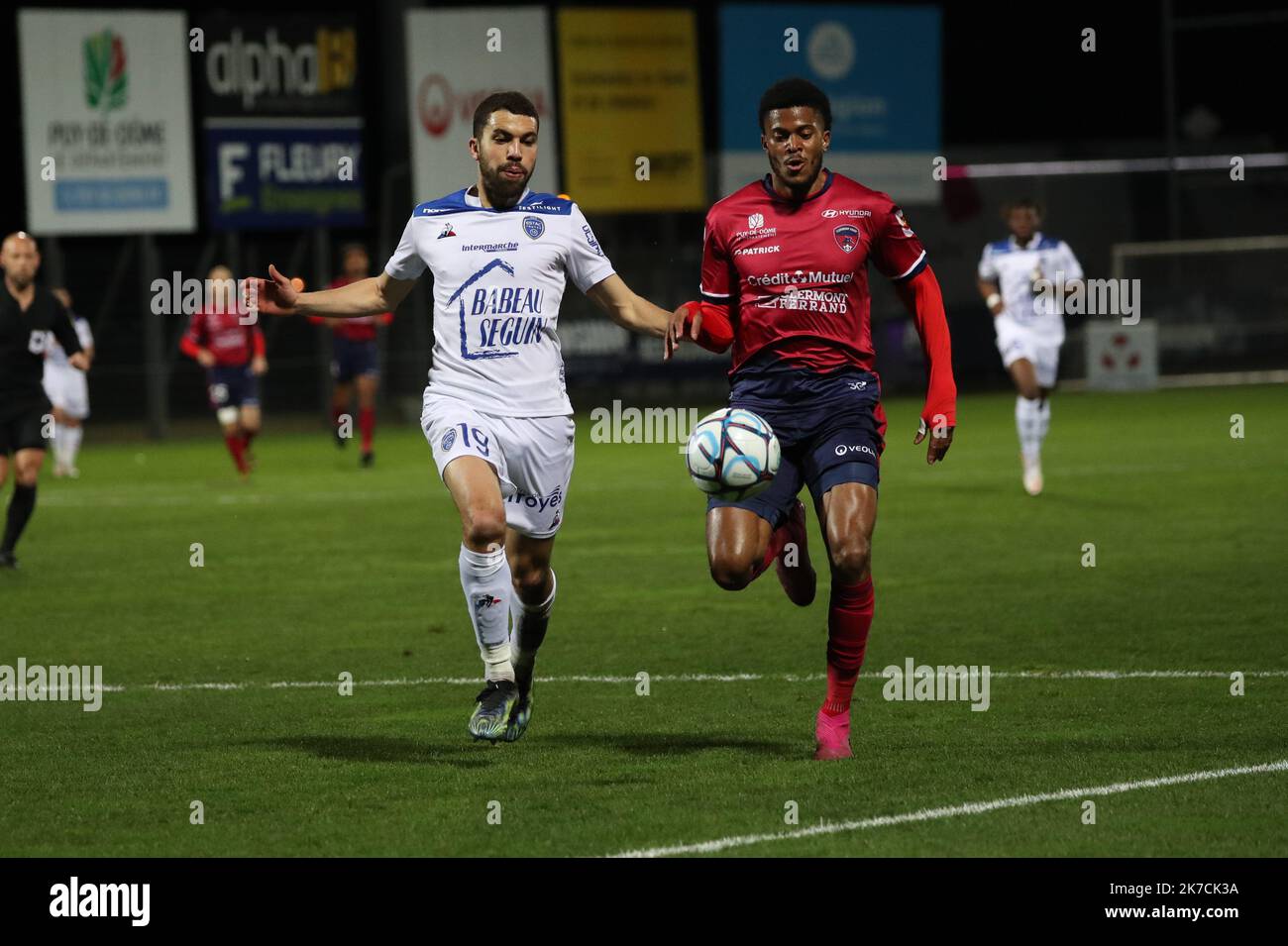 © Thierry LARRET/MAXPPP. Football Ligue 2 BKT. Clermont Foot 63 im Vergleich zu ESTAC Troyes. Stade Gabriel Montpied, Clermont-Ferrand (63) le 2 fevrier 2021. Stockfoto