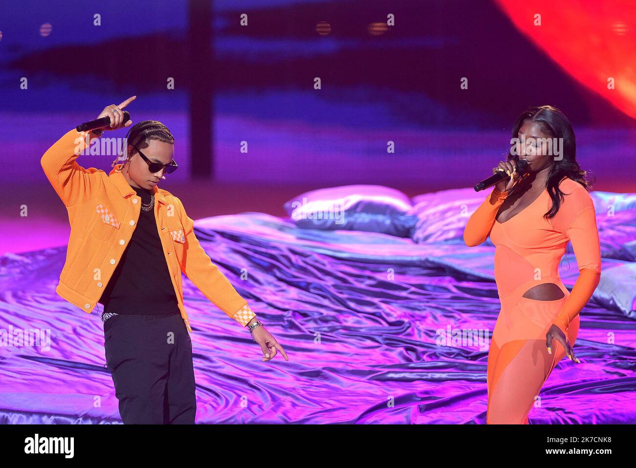 ©FRANCK CASTEL/MAXPPP - 36e Ausgabe des VICTOIRES DE LA MUSIQUE. Pour sa 36eme Edition, la ceremonie des Victoires de la musique se tiendra a la seine Musicale de Boulogne Billancourt, sans public. BOULOGNE BILLANCOURT, FRANKREICH FEBRUAR 12 FEBRUAR 2021. Aya Nakamura bei den 36. Victoires de la Musique, die am 12. Februar 2021 in der La seine Musicale in Bolougne Billancourt abgehalten wurden Stockfoto