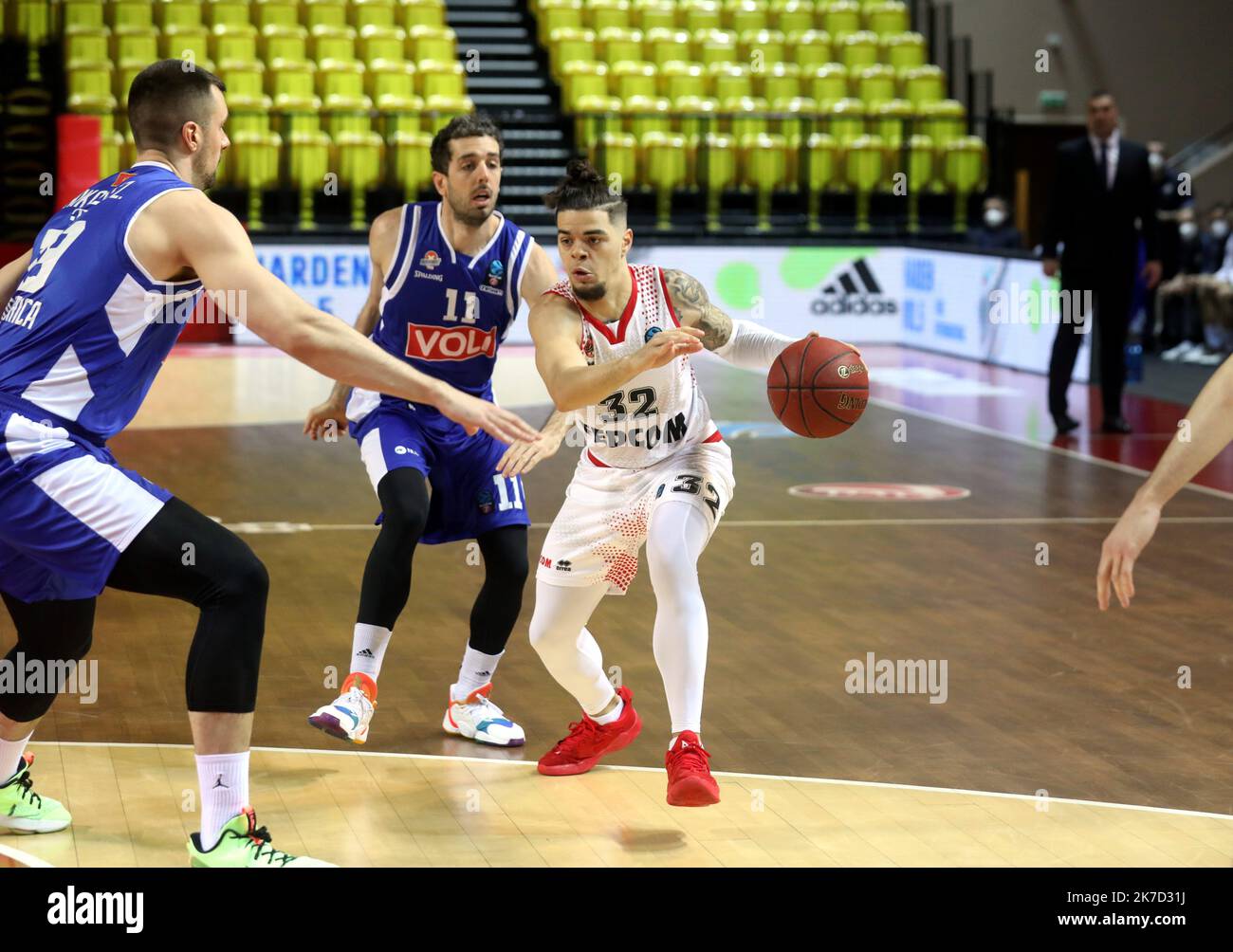 ©PHOTOPQR/NICE MATIN/Jean François Ottonello ; Monaco ; 23/03/2021 ; OTTONELLO JEAN-FRANCOIS - mardi 23 mars 2021 à 18h, Salle Gaston Médecin à Monaco - SPO - Europcup - quart de finale aller AS Monaco / Pogdorica - 32- Rob Gray, arrière-meneur Eurocup des Korbes am 23. 2021. märz Monaco vs Podgorica Stockfoto