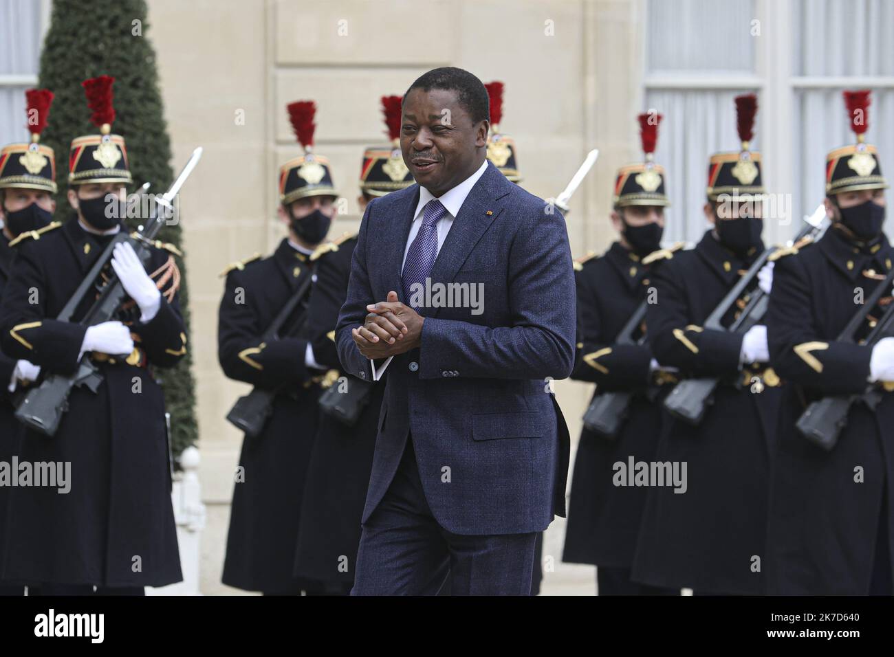 ©Sebastien Muylaert/MAXPPP - der togolesische Präsident Faure Gnassingbe trifft vor seinem Treffen mit dem französischen Präsidenten in Paris, Frankreich, im Elysee-Palast ein. 09.04.2021 Stockfoto