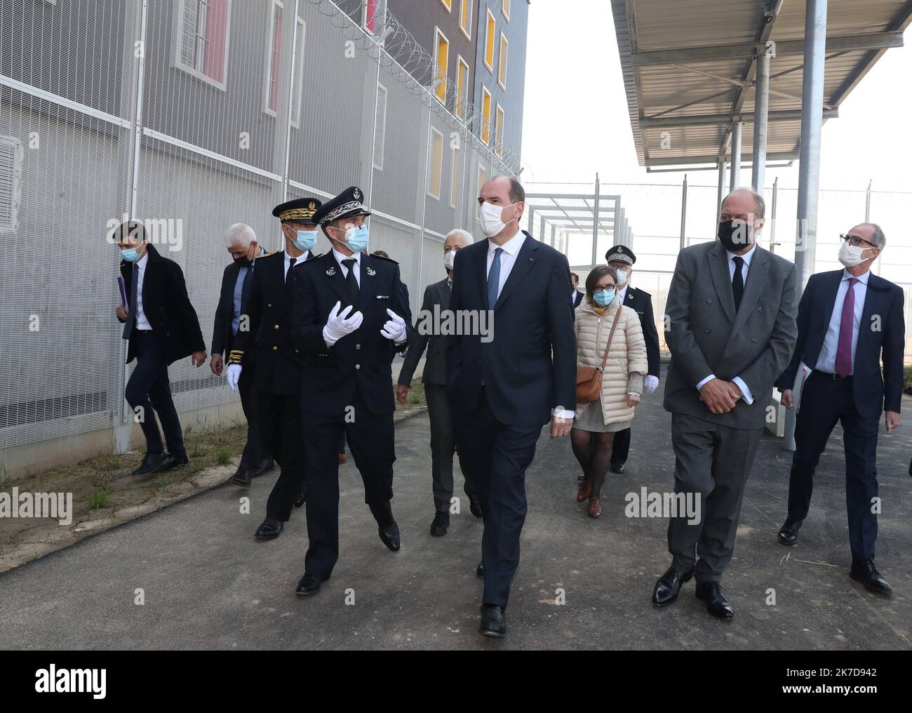 ©PHOTOPQR/L'ALSACE/Darek SZUSTER ; Lutterbach ; 20/04/2021 ; Le Premier ministre Jean Castex et le ministre de la Justice Éric Dupond - Moretti en visite à la pentnis de Lutterbach, qui devrait ouvrir à l'automne, ce mardi 20 avril Lutterbach, Frankreich, april 20. 2021 Frankreich müssen mehr Gefängnisse bauen : 15 000 Plätze werden von dem französischen Premierminister JeanCastex und Justizminister EricDupontMoretti eingerichtet Stockfoto