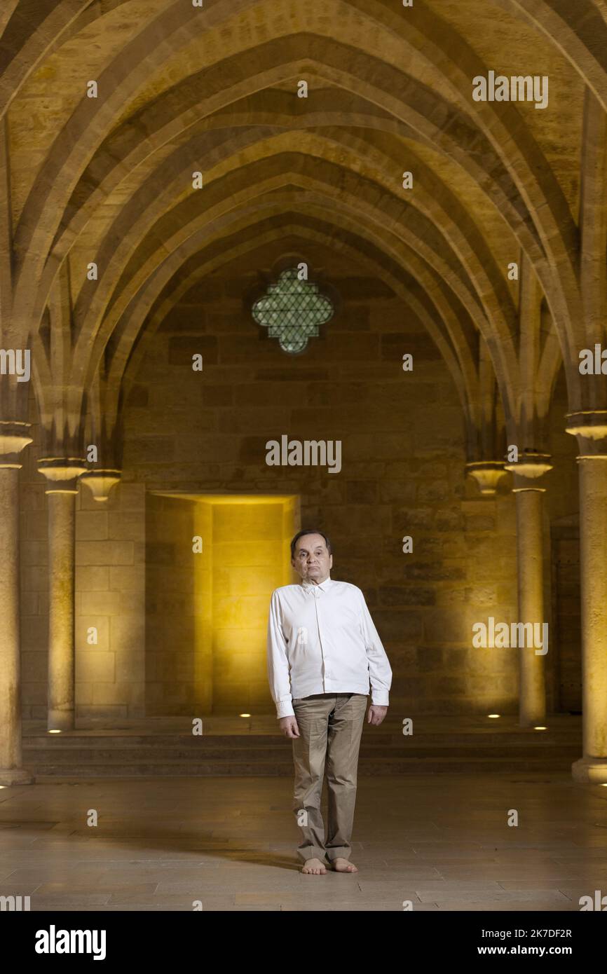 ©Laurent Paillier / Le Pictorium/MAXPPP - Laurent Paillier / Le Pictorium - 7/6/2018 - Frankreich / Paris - Le choreographie Raimund Hoghe photographie le 6 juin 2018 au College des Bernardins a Paris - Frankreich / 7/6/2018 - Frankreich / Paris - der Choreograph Raimund Hoghe hat am 6. Juni fotografiert, 2018 am College des Bernardins in Paris - Frankreich Stockfoto