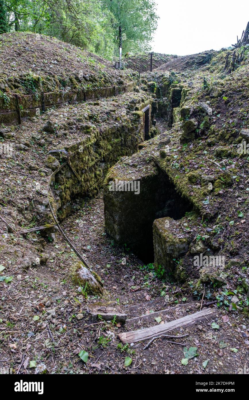 ©Arnaud BEINAT/Maxppp. 2021/05/21, Vauquois, Argonne, Frankreich. première ligne allemande. Classée Monument historique, la Butte de Vauquois, située dans la région Grand Est, fut de 1914 à 1918 le Théâtre de combats furieux autant en surface que sous terre, au moyen de Mines qui explosait sous l'adversaire en formant des cratères géants Stockfoto