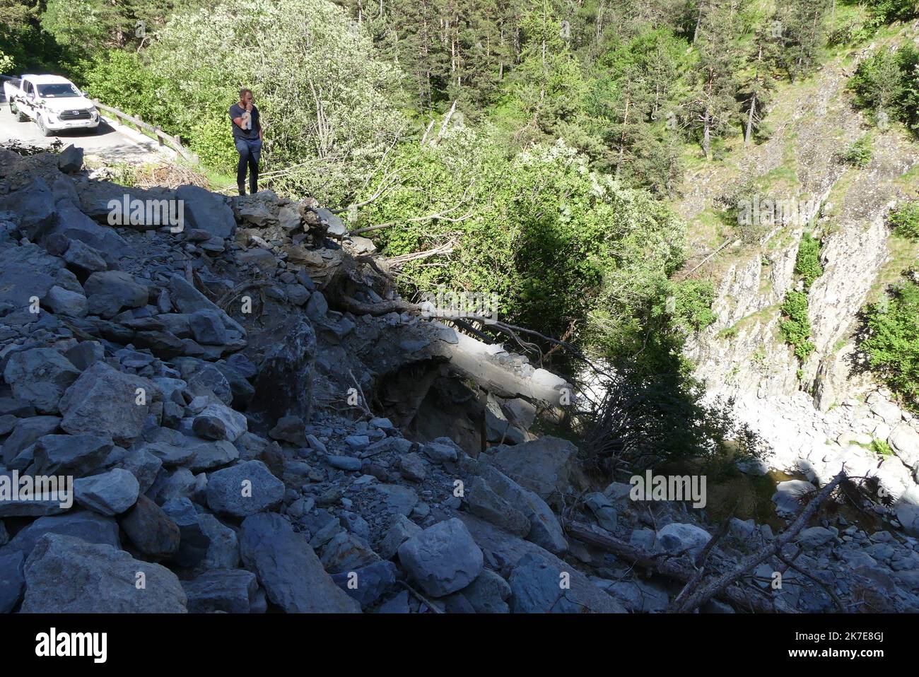 ©PHOTOPQR/NICE MATIN/Célia Maleek ; Alpes Maritimes 29/06/2021 ; Hameau de CASTERINO (vallée de la Roya) 9 mois aprés la tempete Alex ; l'acces n'est toujours pas rétabli . Südostfrankreich, juni 29. 2021 9 Monate nach dem Sturm Alex ist Casterino immer noch sehr schwer zugänglich. Das Roya-Tal wurde durch schlechtes Wetter verwüstet und die Reparaturen sind noch lange nicht abgeschlossen Stockfoto