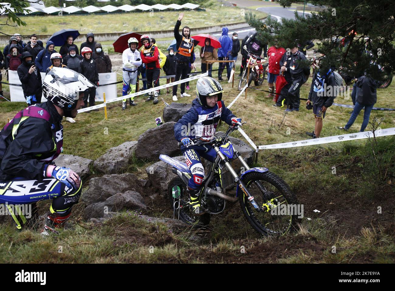 Thierry Larret/Maxppp Sportbegeisterte. Championnat du Monde de Trial. 2 eme Manche en France sur le Circuit de Charade, Saint Genes Champanelle (63), le 4 juillet 2021. Stockfoto