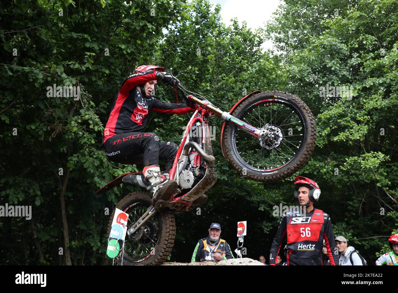 Thierry Larret/Maxppp Sportbegeisterte. Championnat du Monde de Trial. 2 eme Manche en France sur le Circuit de Charade, Saint Genes Champanelle (63), le 4 juillet 2021 Stockfoto