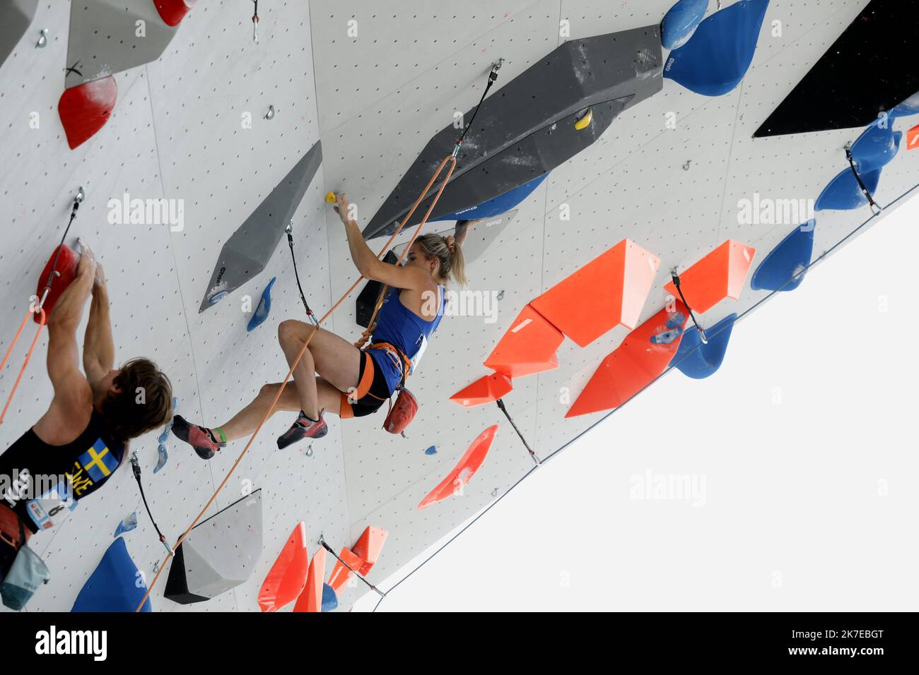 ©PHOTOPQR/LE DAUPHINE/Grégory YETCHMENIZA ; Chamonix-Mont-Blanc ; 12/07/2021 ; Grégory YETCHMENIZA / LE DAUPHINE LIBERE / Photopqr CHAMONIX-MONT-BLANC (HAUTE-SAVOIE) le 12 juillet 2021 Coupe du monde d'escalade à Chamonix Frauen führen Qualifikation sur notre Klettern Foto : Julia Chanourdie am 12. Juli 2021 Stockfoto