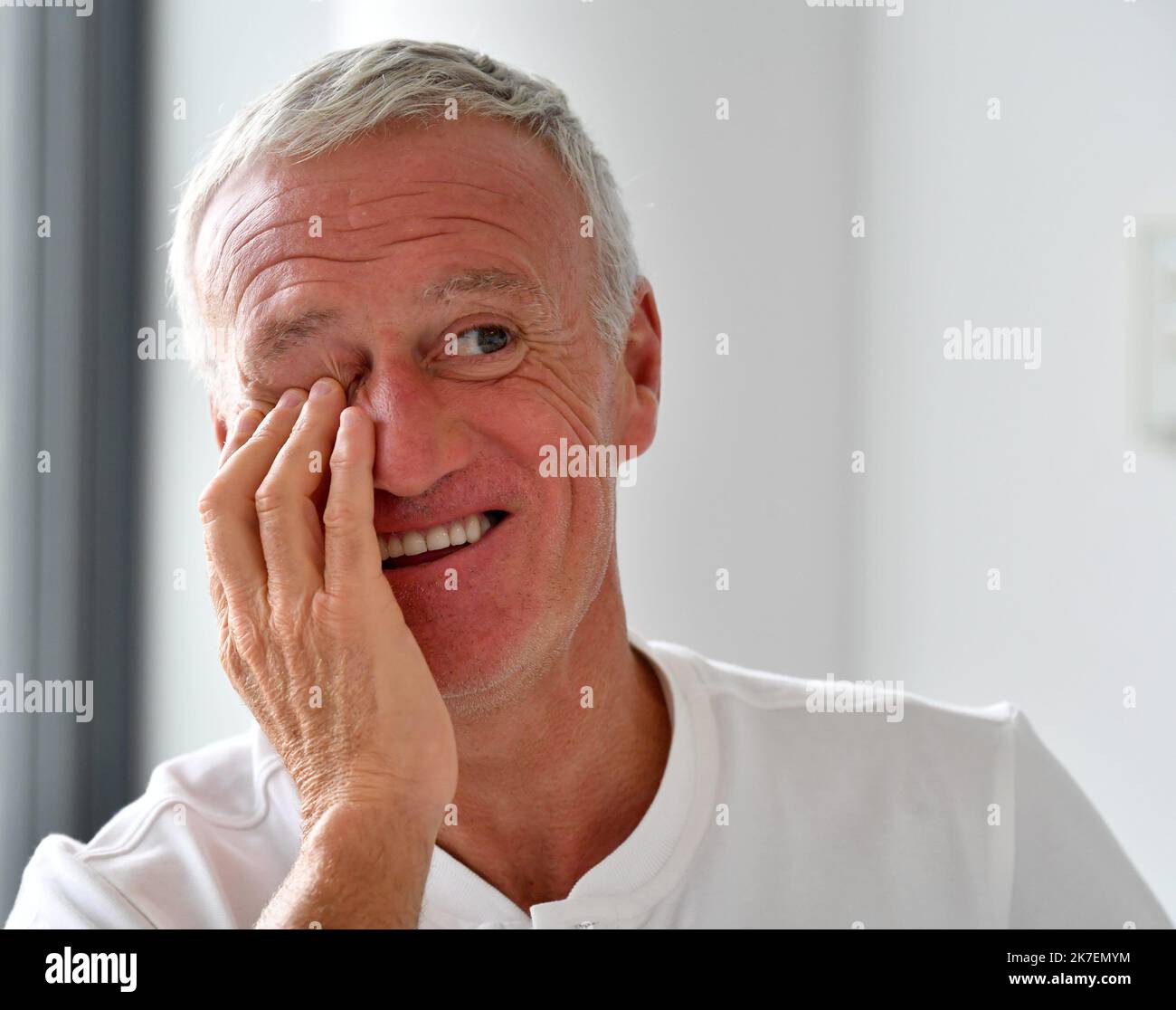 ©PHOTOPQR/DNA/Laurent REA ; Clairefontaine-en-Yvelines ; 30/08/2021 ; Didier Deschamps, entraineur de l'équipe de France de Football, lors du rassemblement des bleus à Clairefontaine avant leurs match qualificatif pour le Mondial 2024 - August 30. 2021. Die Fußballnationalmannschaft von Frankreich hat sich wieder zusammengefunden, um sich für 20242 Qualifikationsspiele im Weltcup vorzubereiten Stockfoto