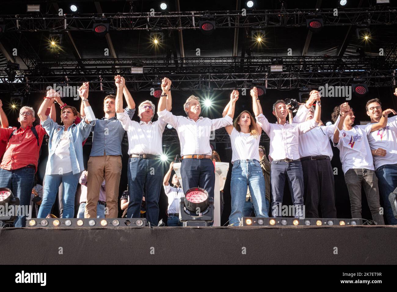 ©Olivier Donnars / Le Pictorium/MAXPPP - Olivier Donnars / Le Pictorium - 11/09/2021 - Frankreich / seine-Saint-Denis / Le Bourget - Fabien Roussel, Secretaire national du PCF et candidat aux presidentielles 2022, a la Fete de l'Huma 2021. / 11/09/2021 - Frankreich / seine-Saint-Denis / Le Bourget - Fabien Roussel, nationaler Sekretär der PCF und Präsidentschaftskandidat 2022, bei der Fete de l'Huma 2021. Stockfoto