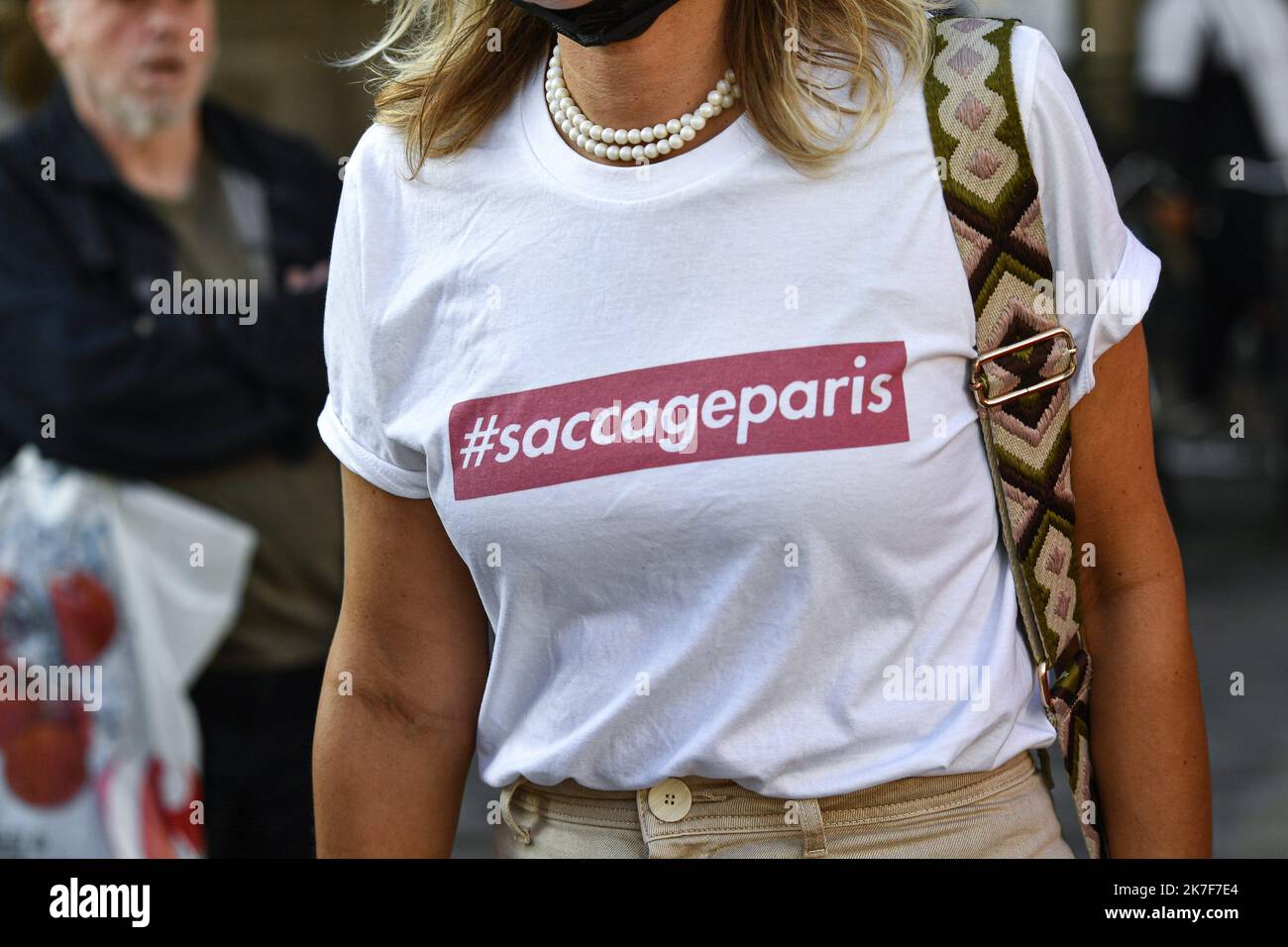 ©Julien Mattia / Le Pictorium/MAXPPP - Rassemblement #SaccageParis, des Associations de Riverains parisiens contre la politique de la Mairie de Paris. Stockfoto