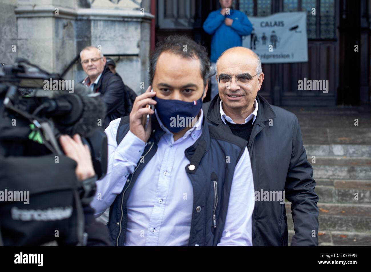 ©Louis Witter / Le Pictorium/MAXPPP - Visite de Didier Leschi, mediateur aupres des trois grevistes de la faim a Calais Anais Vogel, Ludovic Holbein et Philippe Demeester. Le mardi 2 novembre 2021 a Calais, Frankreich. Stockfoto