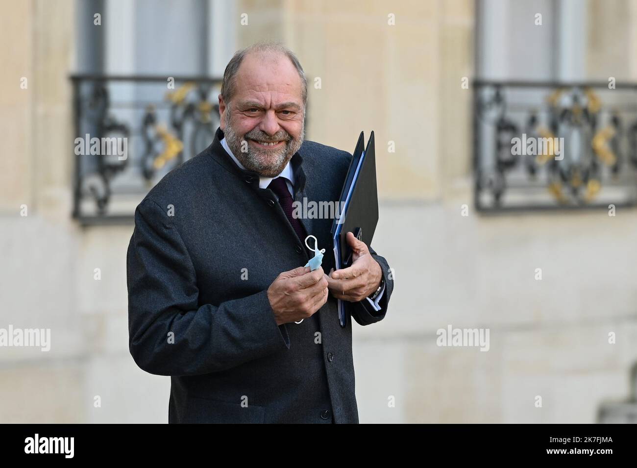 ©Julien Mattia / Le Pictorium/MAXPPP - M. Eric DUPOND-MORETTI, Garde des Sceaux, Ministre de la Justice en sortie du Conseil des Ministres, au Palais de l'Elysee le 10 novembre 2021. Stockfoto