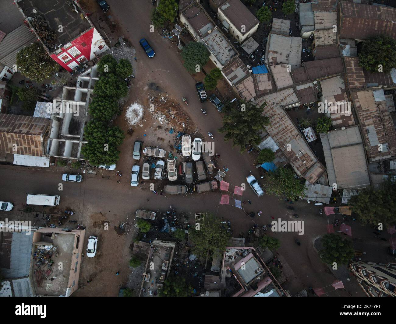 ©Nicolas Remene / Le Pictorium/MAXPPP - Nicolas Remene / Le Pictorium - 7/12/2021 - Mali / District de Bamako / Bamako - Vue eyrienne du Centre ville de Bamako / 7/12/2021 - Mali / Bamako District / Bamako - Luftaufnahme der Innenstadt von Bamako Stockfoto