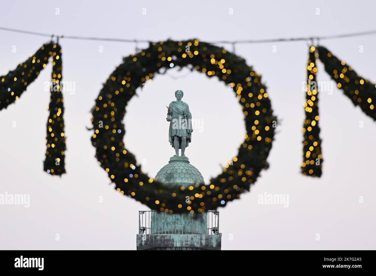 ©Julien Mattia / Le Pictorium/MAXPPP - Julien Mattia / Le Pictorium - 20/12/2021 - Frankreich / Ile-de-France / Paris - Photos d'illustrations de Noel alors que la 5eme Vague de covid-19 frappe la France a Paris, le 20 Decembre 2021 / 20/12/2021 - Frankreich / Ile-de-France (Region) / Paris - Fotos von Weihnachtsillustrationen, als die Covid-19-Welle 5. Frankreich am 20. Dezember 2021 in Paris trifft Stockfoto