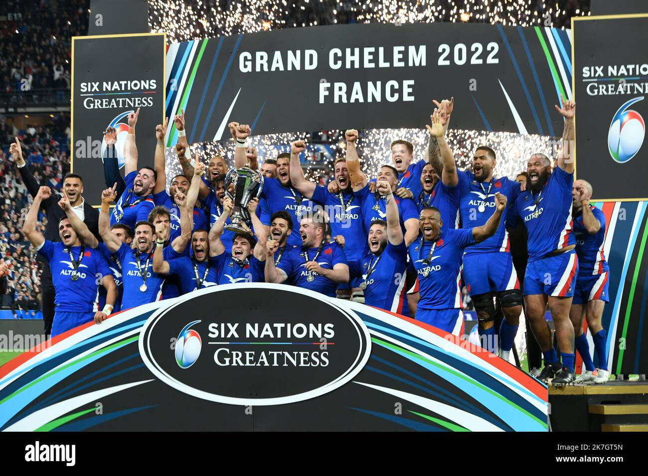 ©Julien Mattia / Le Pictorium/MAXPPP - Paris 20/03/2022 Julien Mattia / Le Pictorium - 20/3/2022 - Frankreich / Ile-de-France / Paris - Les Bleus du XV de France s'Impose face a l'Angleterre au Stade de France et remporte le Grand Chelem 2022 du tournai des 6 Nations. / 20/3/2022 - Frankreich / Ile-de-France (Region) / Paris - Les Bleus des XV von Frankreich gewinnt gegen England beim Stade de France und gewinnt den Grand Slam 2022 des Nations Tournament 6. Stockfoto