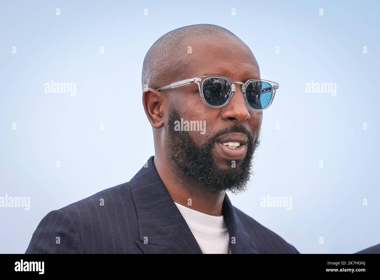 ©PHOTOPQR/LE PARISIEN/Fred Dugit ; Cannes ; 17/05/2022 ; Cuture / Cinéma Palais des Festival à Cannes (06), le 17 Mai 2022 Photocall du jury du 75e Festival de Cannes französischer Regisseur Ladj Ly Internationales Filmfestival von Cannes am Mai 17. 2022 Stockfoto