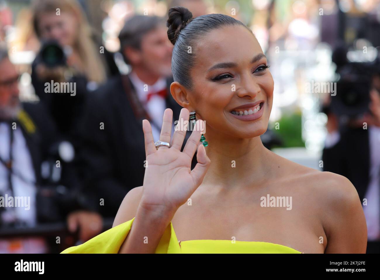 ©Pierre Teyssot/MAXPPP ; Cannes Film Festival 2022. 75. Ausgabe des 'Festival International du Film de Cannes' am 27/05/2022 in Cannes, Frankreich. Roter Teppich für die Vorführung des Films 'Mother and Son (UN Petit Frere)' Lais Ribeiro. â© Pierre Teyssot/Maxppp Stockfoto