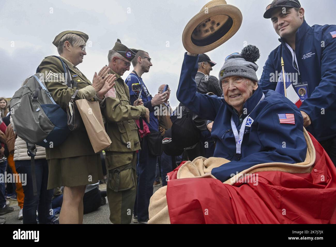 ©PHOTOPQR/OUEST FRANCE/Thomas Brégardis / Ouest-France ; Sainte-Mère-Église ; 05/06/2022 ; 78ème anniversaire du débarquement en Normandie (6 juin 1944) La Fière, commune de Sainte-Mère-Église (50) Le départ des vétérans, Jack M. Larson Thomas Byregis / Ouest-France 78E anniversaire du Débarquement en Normandie juni 5. 2022 78. Jahrestag der Landung der Normandie in Sainte Mere Eglise Stockfoto