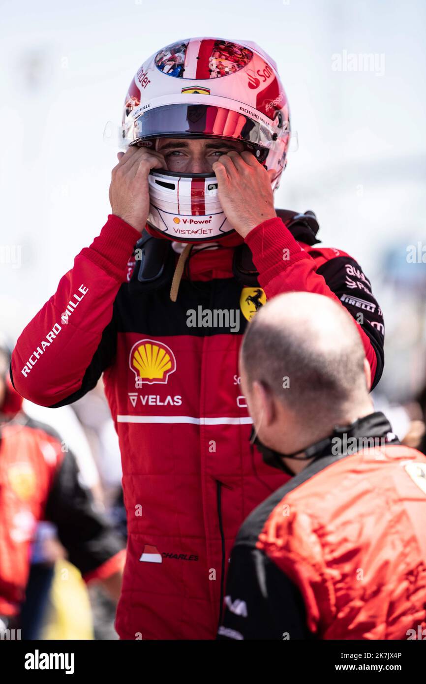 â©PHOTOPQR/NICE MATIN/Camille Dodet ; Le Castellet ; 24/07/2022 ; Grand prix de France de Formule 1 Schaltung Paul Ricard au Castellet en photo Charles Leclerc pilote numero 1 ecurie Ferrari defaite Stockfoto