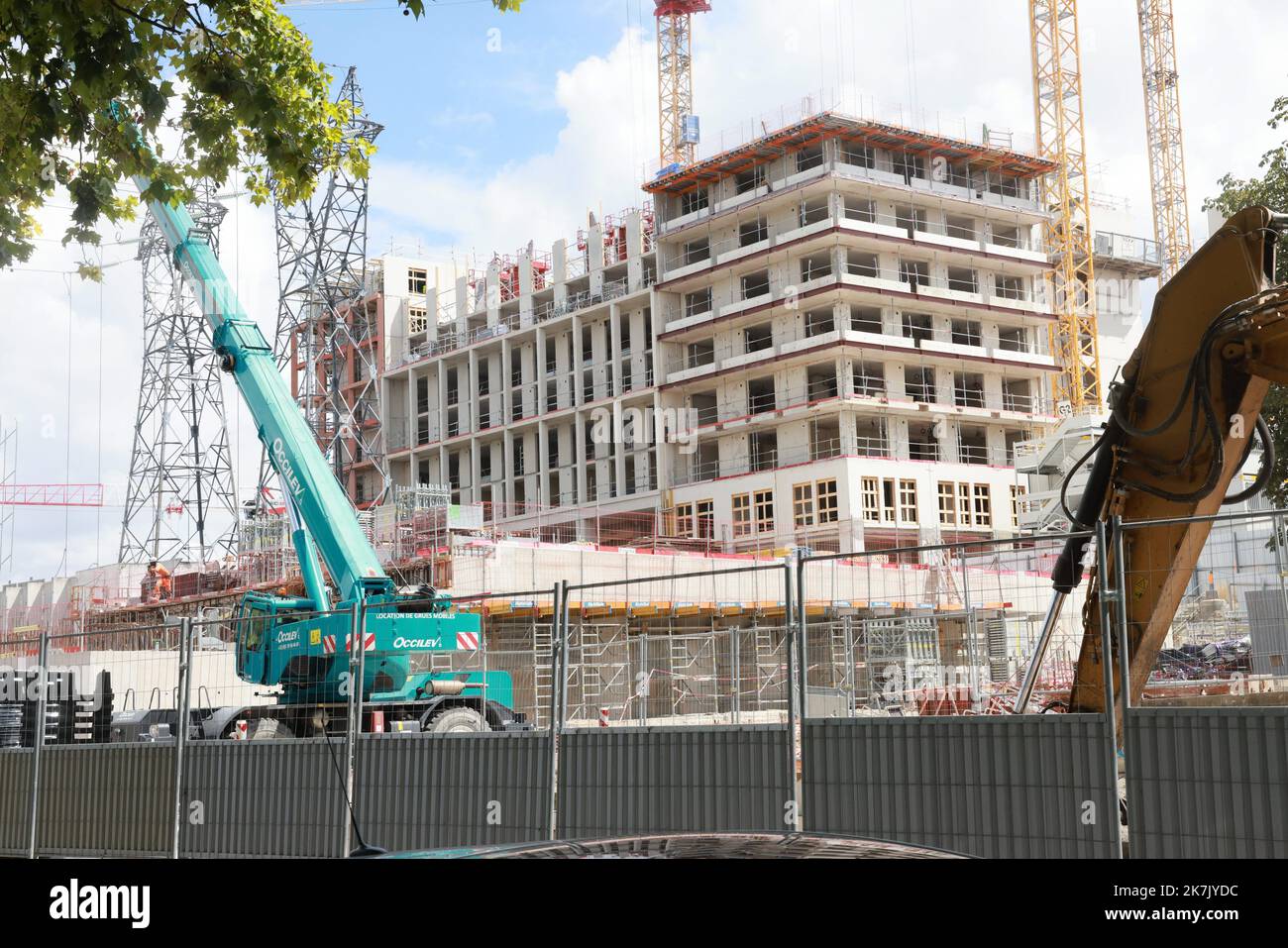 ©PHOTOPQR/LE PARISIEN/Ph Lavieille ; SAINT OUEN ; 01/08/2022 ; Illustration du chantier du Village des athlètes pour les Jeux Olympiques de 2024 implanté sur les communes de Saint Ouen et St Denis. - Saint Ouen, Frankreich, august 1. 2022, Standort des Athleten-Dorfes für die Olympischen Spiele 2024 in den Gemeinden Saint Ouen und St Denis. Stockfoto