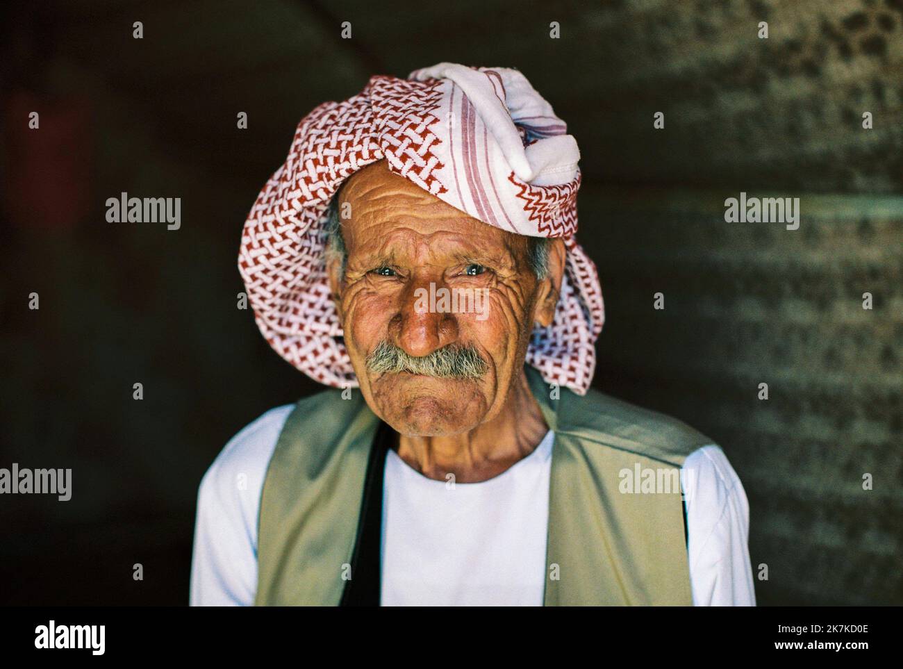 ©Thibault Savary / Le Pictorium/MAXPPP - Erbil 30/10/2019 Thibault Savary / Le Pictorium - 30/10/2019 - Irak / Kurdistan / Erbil - UN refugie Yezidi, ayant fui l'Etat Islamique, dans le Camp de Badej Kandala, a proximitte de Duhok. / 30/10/2019 - Irak / Kurdistan / Erbil - Ein yezidischer Flüchtling, der vor dem IS geflohen ist, in einem Flüchtlingslager, Badej Kandala, in der Nähe von Duhok. Stockfoto