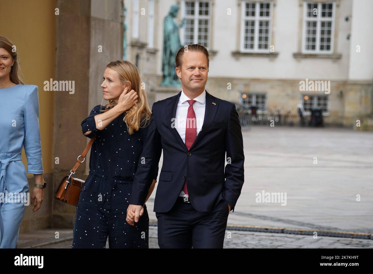 ©Thibault Savary / Le Pictorium/MAXPPP - Kopenhagen 04/10/2022 Thibault Savary / Le Pictorium - 4/10/2022 - Danemark / Kopenhagen - Jeppe Kofod Ministre Danois des Affaires Etrangeres arrive pour la ceremonie religieuse precedencant le discours de politique generale de la PM Mette Frederiksen. / 4/10/2022 - Dänemark / Kopenhagen - Jeppe Kofod der dänische Außenminister kommt nach Christiansborg, um an einer religiösen Zeremonie und der Rede des Premierministers teilzunehmen, während das Parlament wieder eröffnet wird. Stockfoto