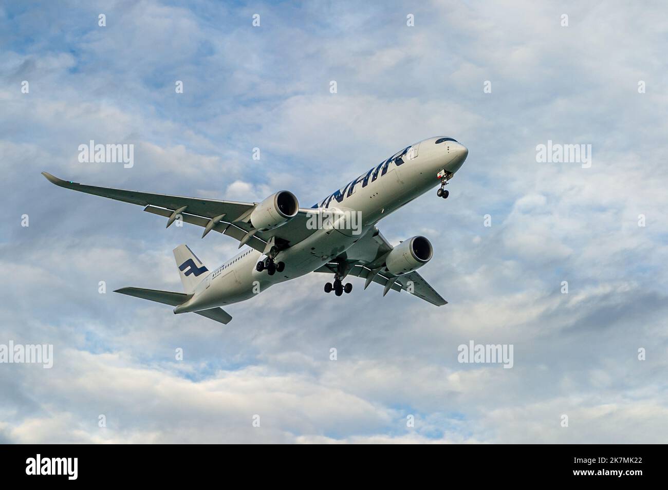 Finnair Airbus A350-941 bei der endgültigen Ankunft am Flughafen Singapur Changi Stockfoto