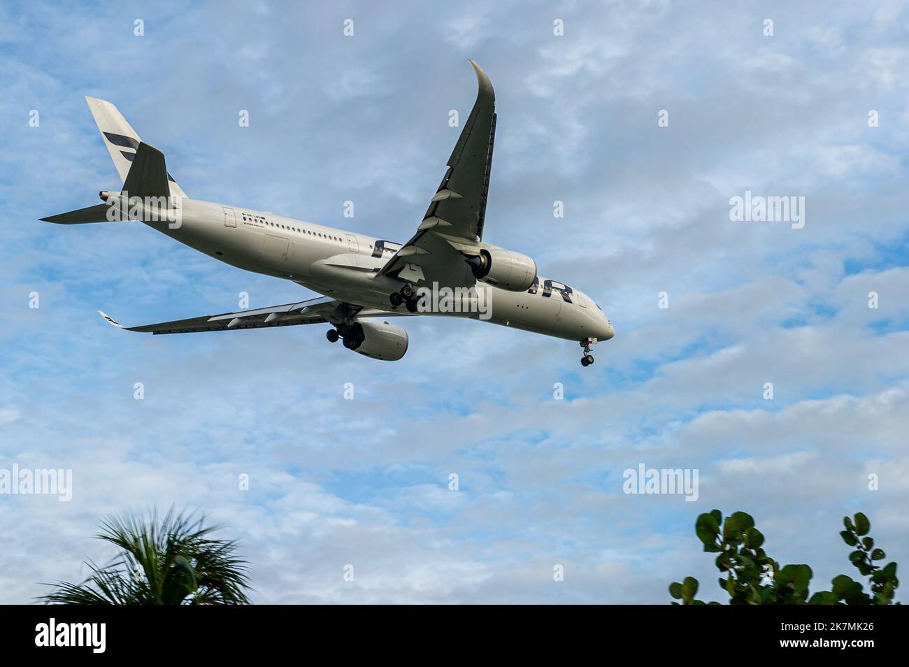Finnair Airbus A350-941 bei der endgültigen Ankunft am Flughafen Singapur Changi Stockfoto