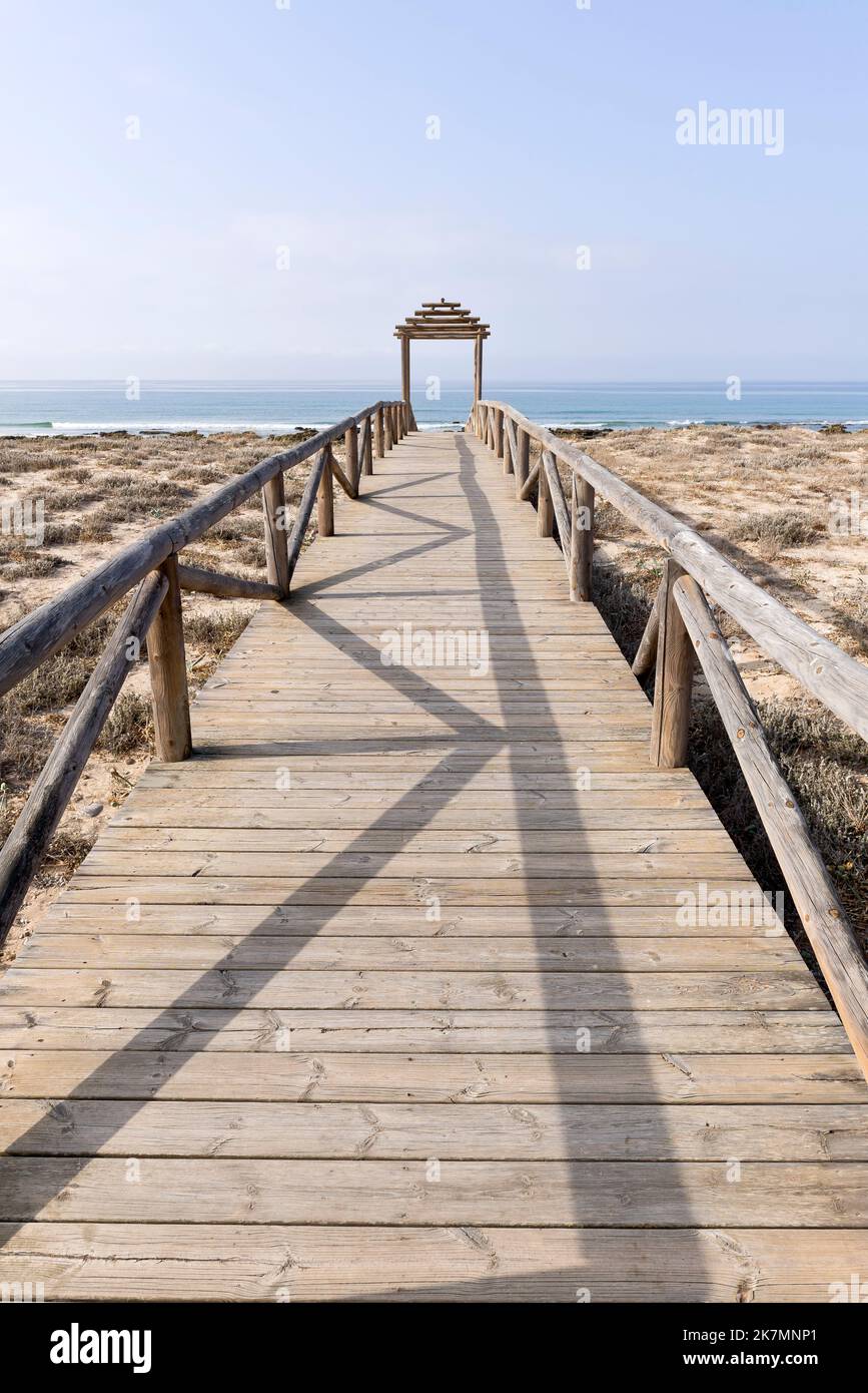 Strandpromenade, Costa de la Luz, Andalusien, Spanien Stockfoto